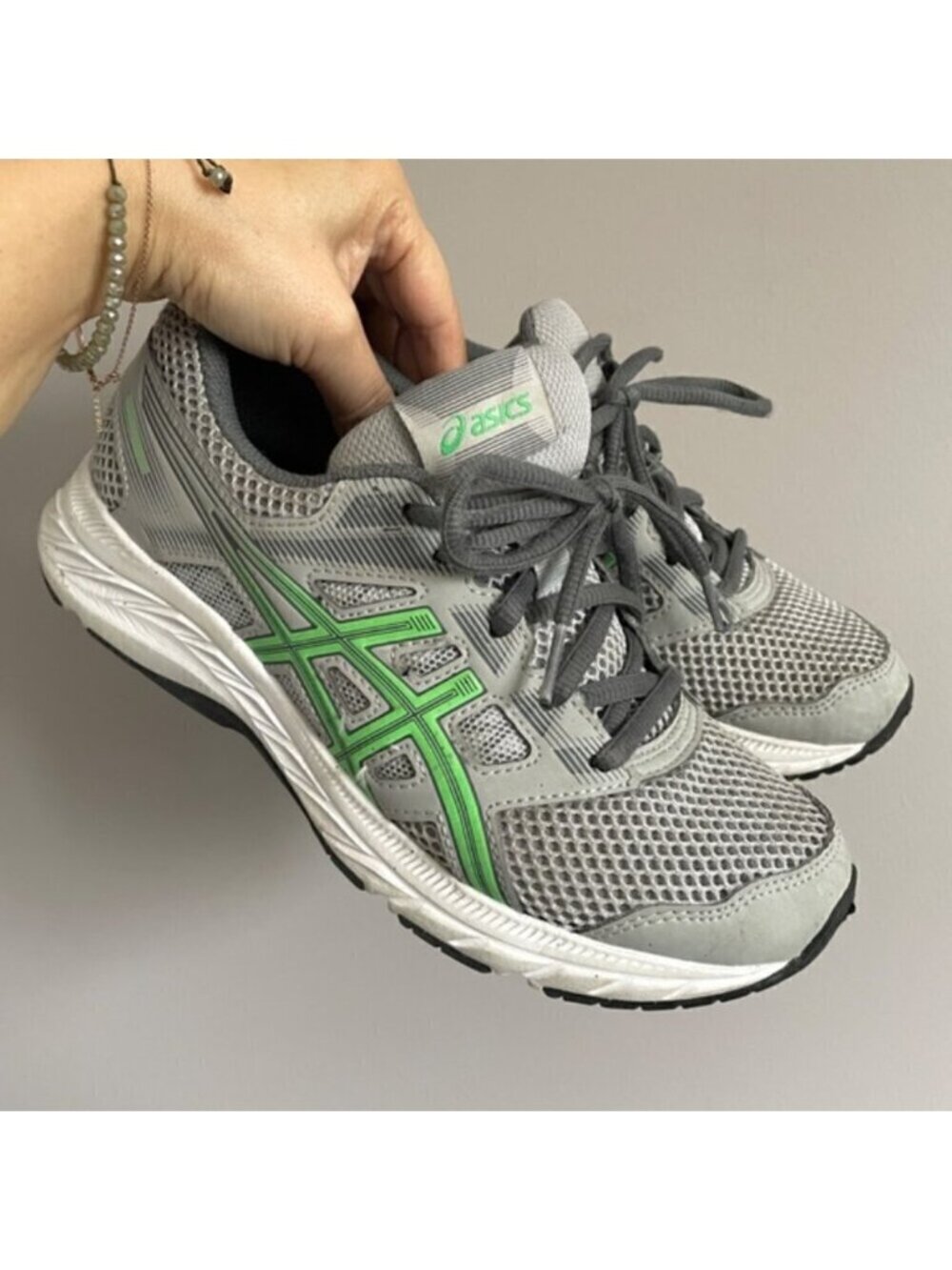 Asics GEL-Contend 5 Gray / Green Runners - 6US, light use!